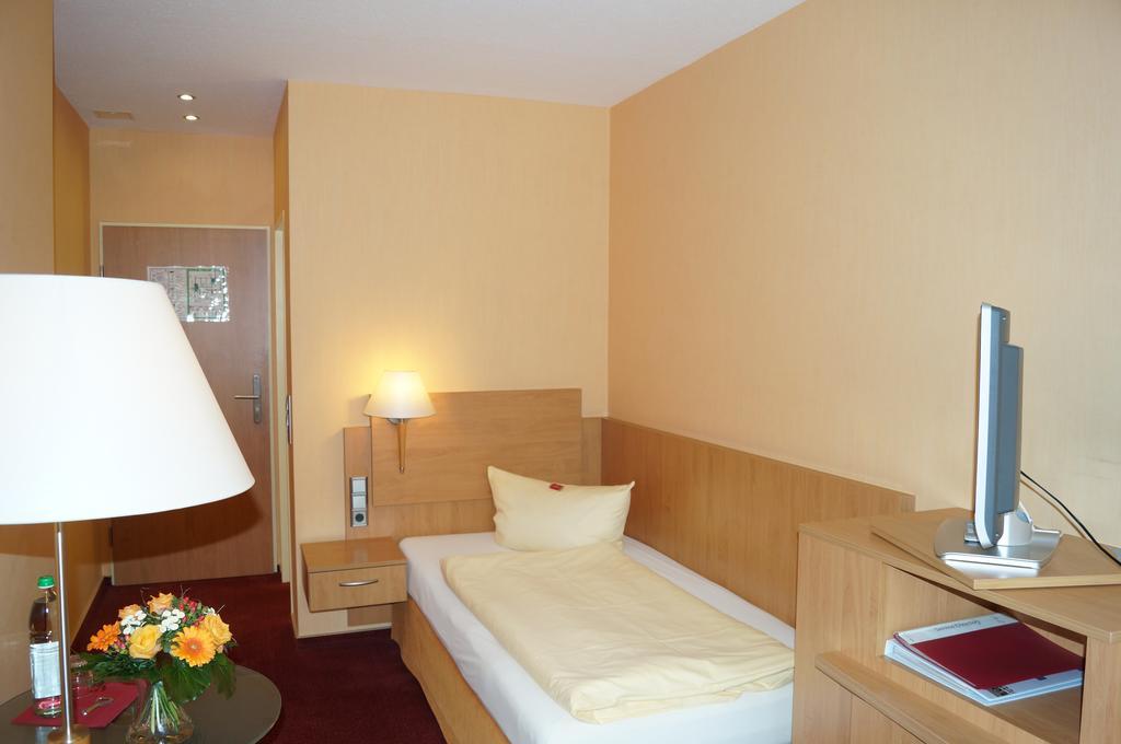 Hotel An Der Ilse Lemgo Room photo